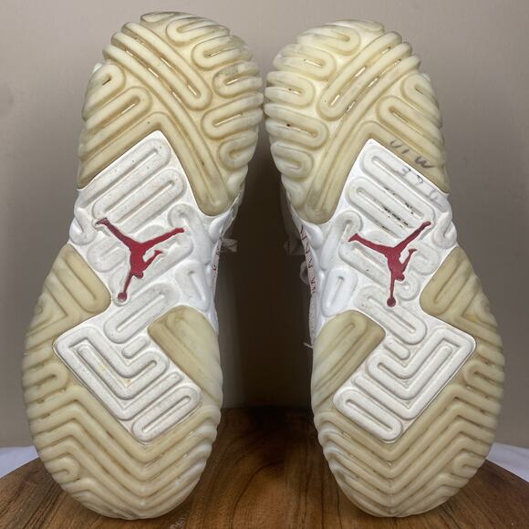 Jordan Apex React Nike Light Cream Mens White And Red Size 10.5 Basketball Shoes - Picture 7 of 9